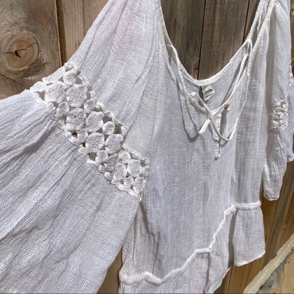 Sunday linen white tunic in white - Picture 8 of 10